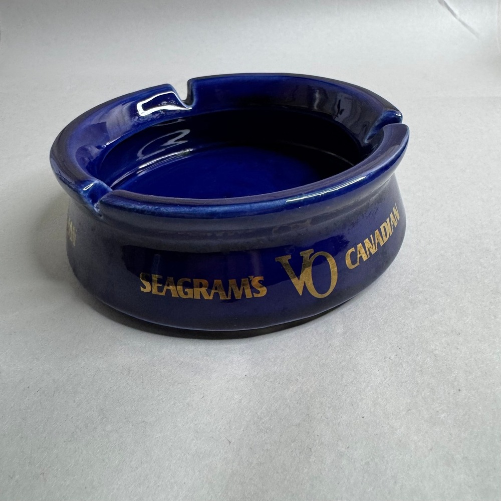 Vintage Seagrams VO Canadian Whisky Blue Ceramic Ashtray Barware Collectible